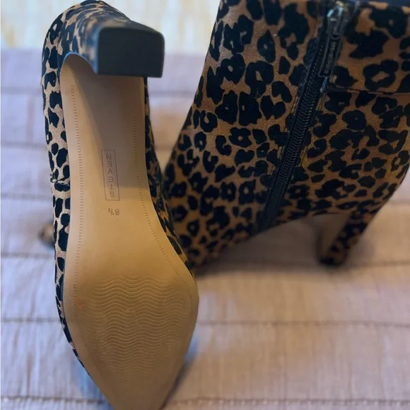 Steve Madden Jenn Pointed Toe Annimal Print Ankle Boots Size 8.5 Fall Fashion - Picture 3 of 5